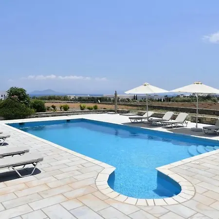 Galano Paros Greece فيلة أمبيلاس