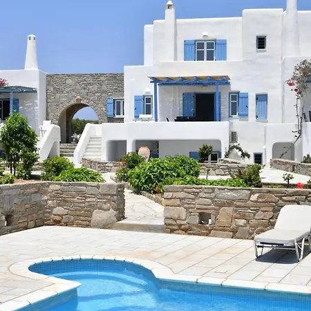 Galano Paros Greece فيلة أمبيلاس